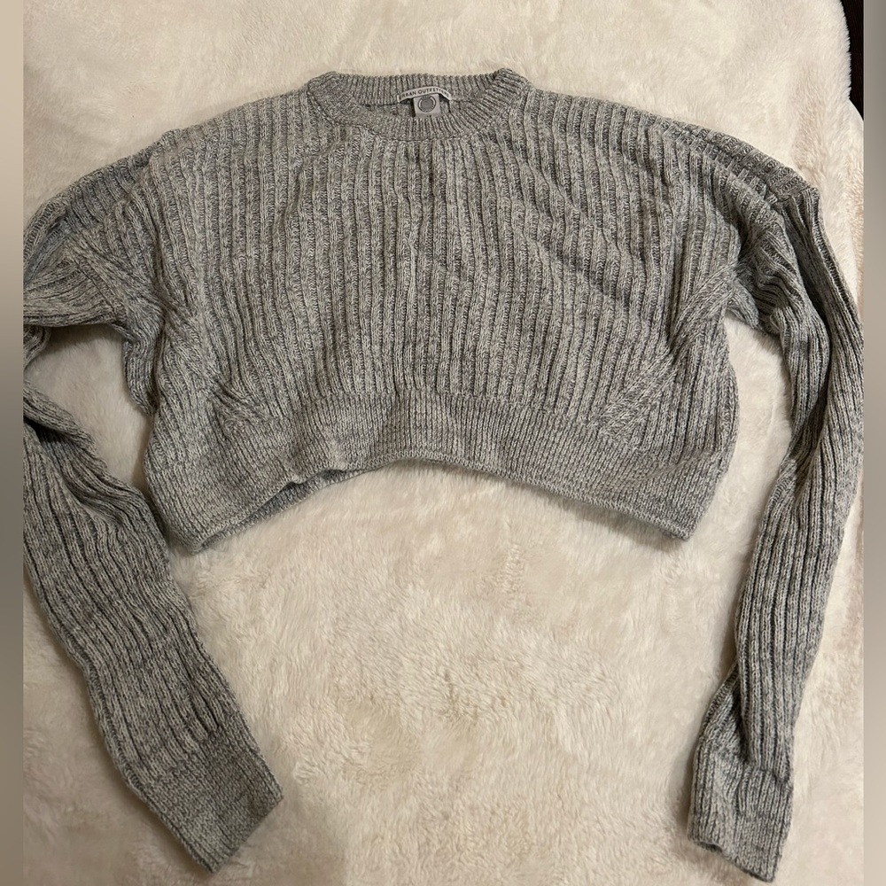 Urban Outfitters- Grey Cropped Knit Sweater size Medium